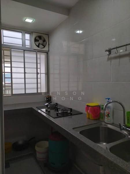 Kondominium untuk Dijual di Suasana Lumayan - Benson Chong - Kitchen - PropertyGuru.com.my