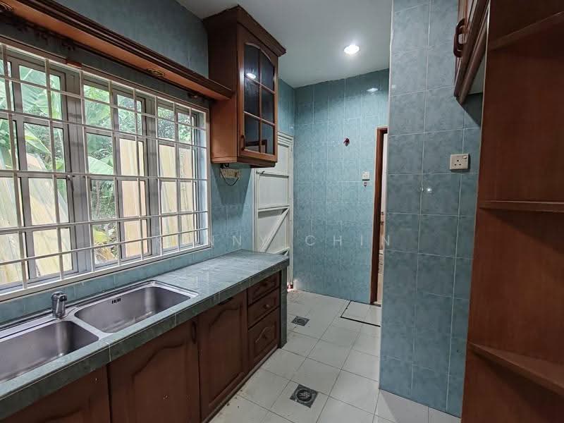 3-storey Terraced House for Sale in Taman Putri Jaya (Cheras) - Kenny Chin - Kitchen - PropertyGuru.com.my