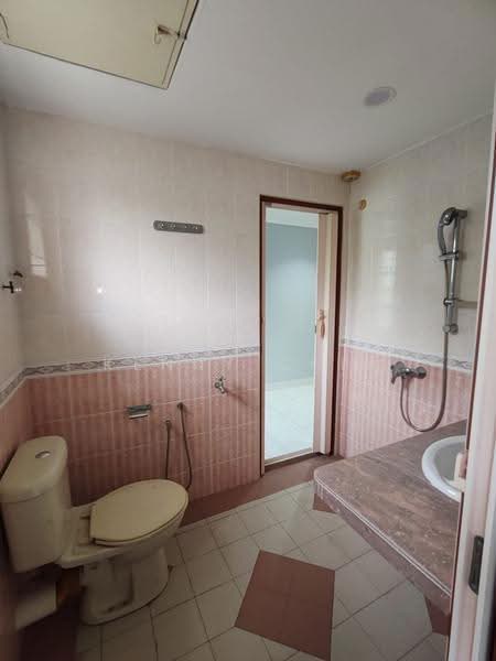 3-storey Terraced House for Sale in Taman Putri Jaya (Cheras) - Kenny Chin - Bathroom - PropertyGuru.com.my