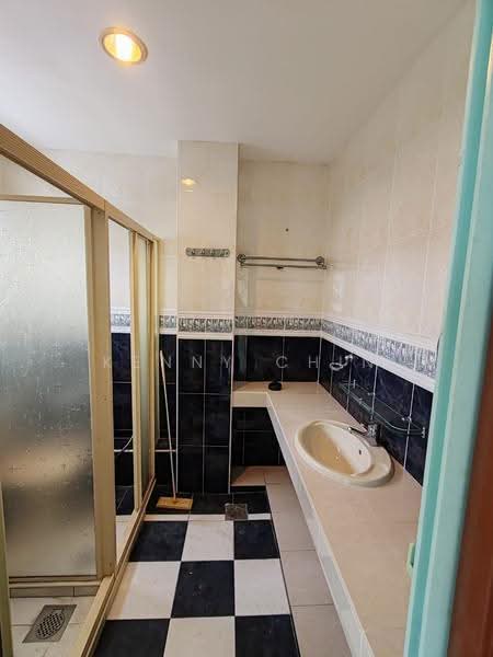 3-storey Terraced House for Sale in Taman Putri Jaya (Cheras) - Kenny Chin - Bathroom - PropertyGuru.com.my