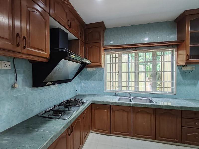 3-storey Terraced House for Sale in Taman Putri Jaya (Cheras) - Kenny Chin - Kitchen - PropertyGuru.com.my