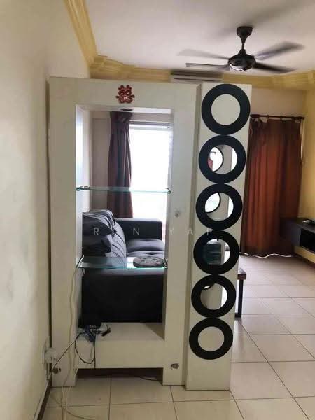 Kondominium untuk Disewa di Beverly 2 - Ron Yap - Living Room - PropertyGuru.com.my