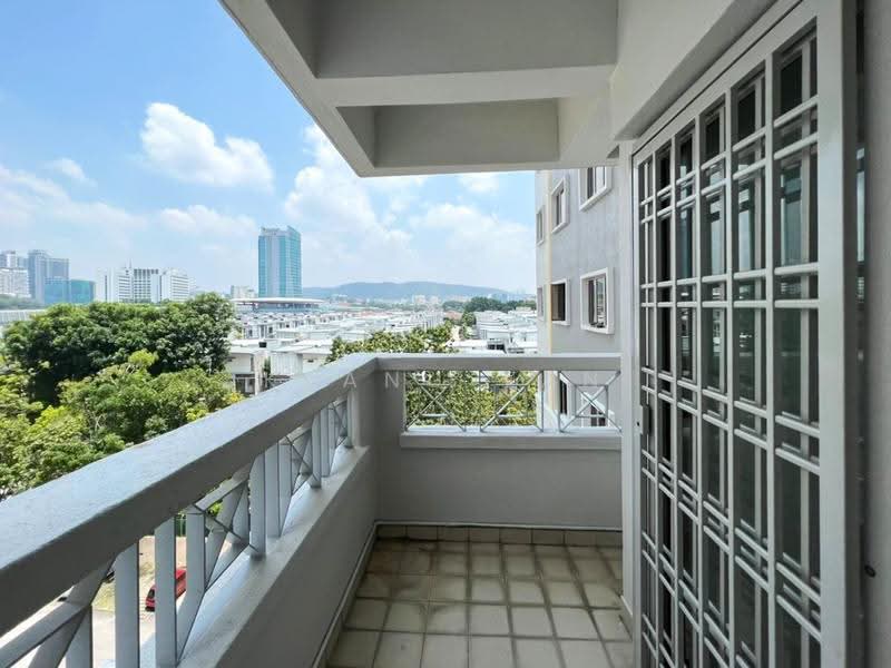 Kondominium untuk Dijual di Pelangi Damansara - Keanu Tan - Balcony - PropertyGuru.com.my