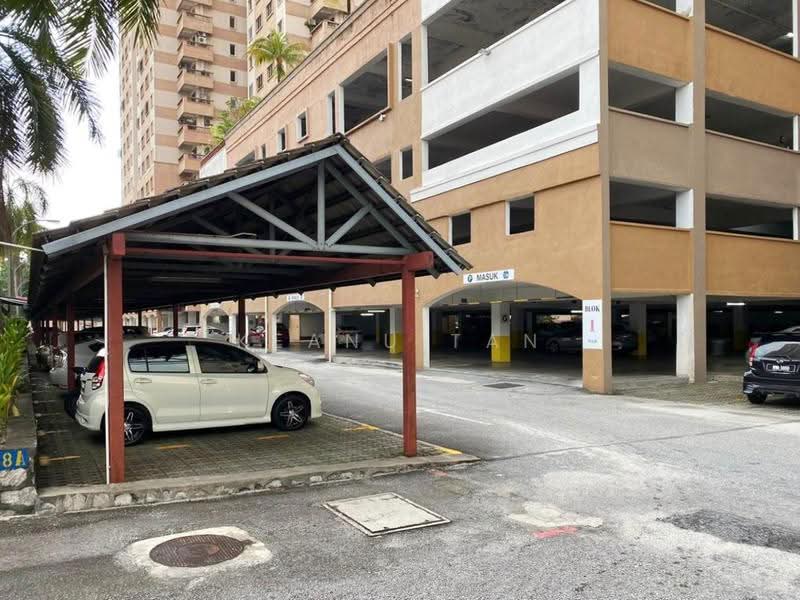 Kondominium untuk Dijual di Pelangi Damansara - Keanu Tan - Car Park - PropertyGuru.com.my