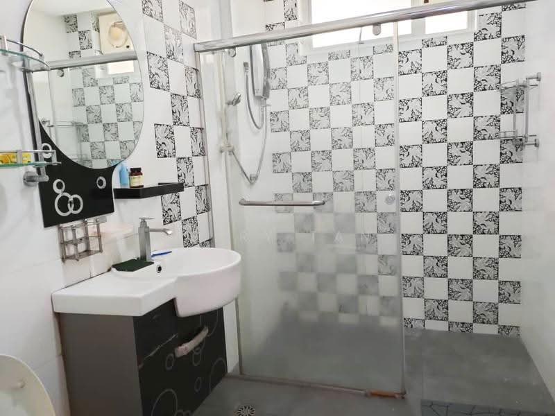 Kondominium untuk Disewa di D'Piazza - Jerry Tan - Bathroom - PropertyGuru.com.my