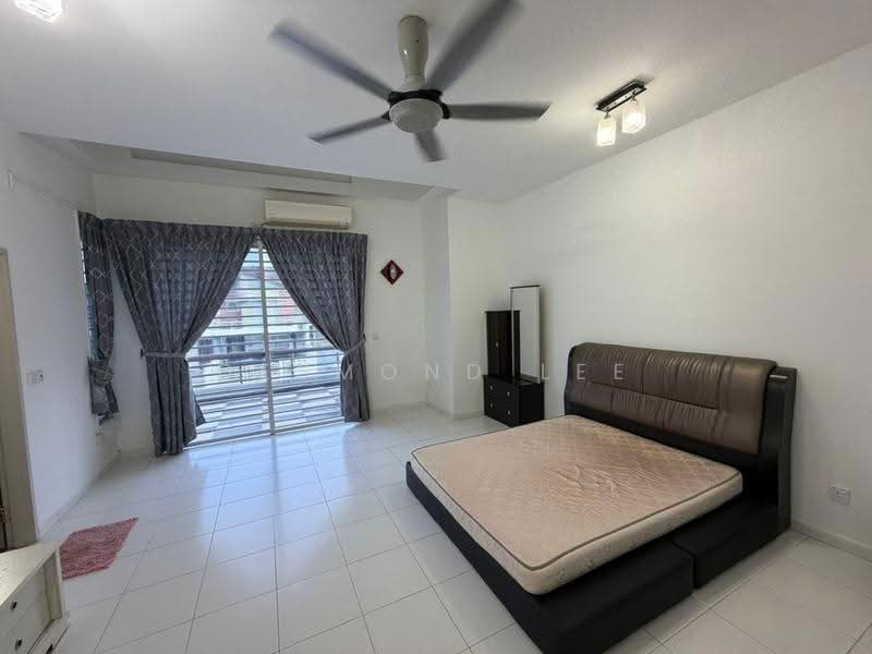Rumah Teres 2-Tingkat untuk Dijual di Taman Setia Indah (Tebrau) - Desmond Lee - Bedroom - PropertyGuru.com.my
