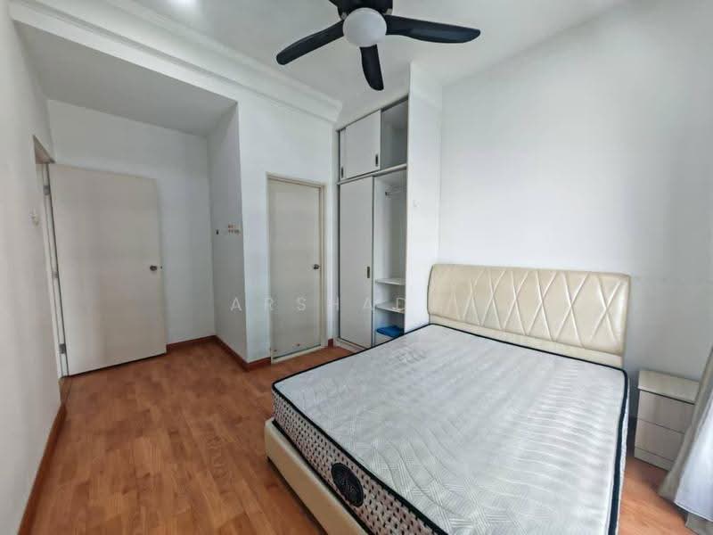 Service Residence for Sale at The Platino Serviced Apartment - Arshad . - Bedroom - PropertyGuru.com.my