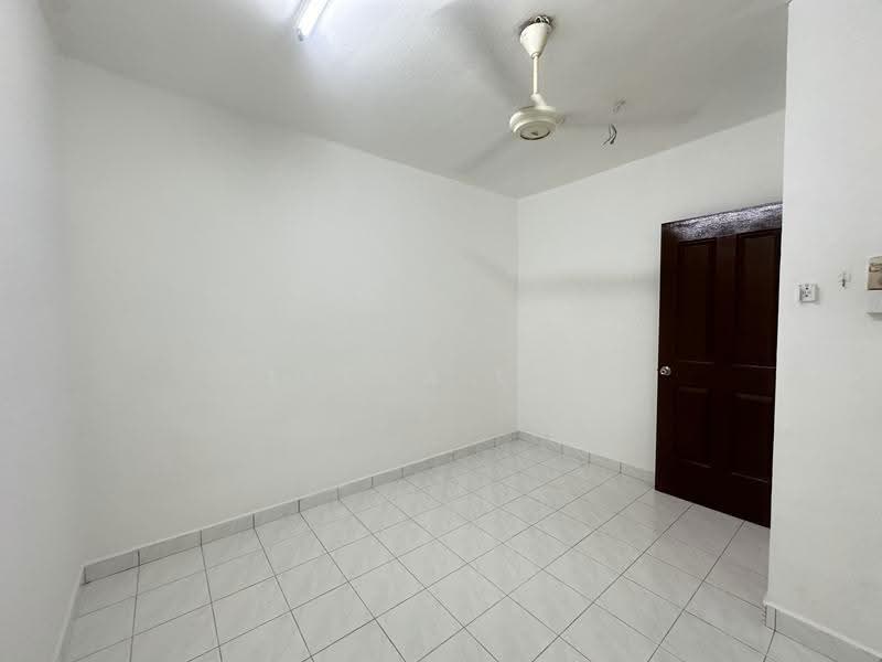 Rumah Teres 1.5-Tingkat untuk Disewa di Taman Perling (Perling) - Elena Lye - PropertyGuru.com.my