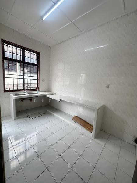 Rumah Teres 1.5-Tingkat untuk Disewa di Taman Perling (Perling) - Elena Lye - PropertyGuru.com.my