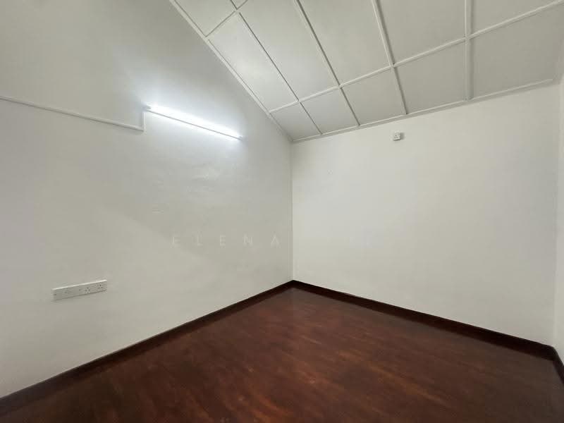 Rumah Teres 1.5-Tingkat untuk Disewa di Taman Perling (Perling) - Elena Lye - PropertyGuru.com.my