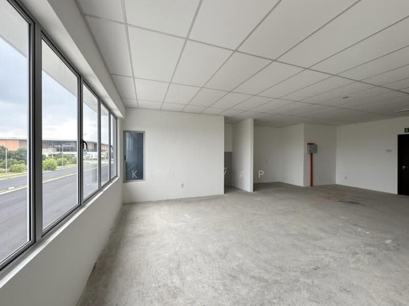 Kilang Teres untuk Disewa di Taman Kulai (Kulai) - Kent Yap - Interior - PropertyGuru.com.my