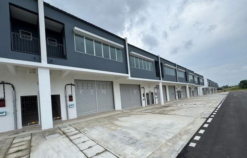 Kilang Teres untuk Disewa di Taman Kulai (Kulai) - Kent Yap - Exterior - PropertyGuru.com.my