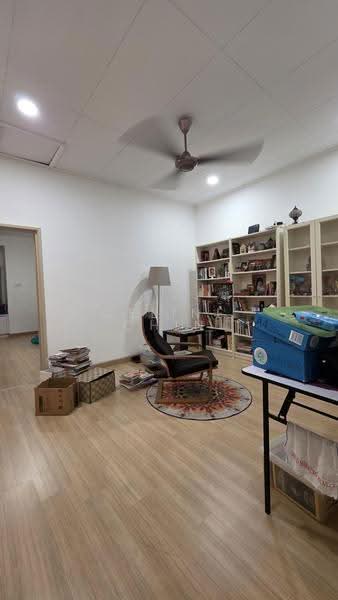 Rumah Teres 2-Tingkat untuk Disewa di Ara Damansara (Selangor) - Celine Chin - PropertyGuru.com.my