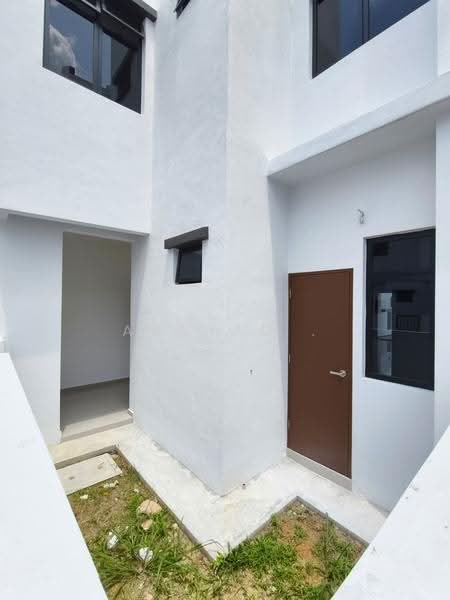 2-storey Terraced House for Sale in Taman Dato Onn (Johor Bahru) - Arshad . - Exterior - PropertyGuru.com.my