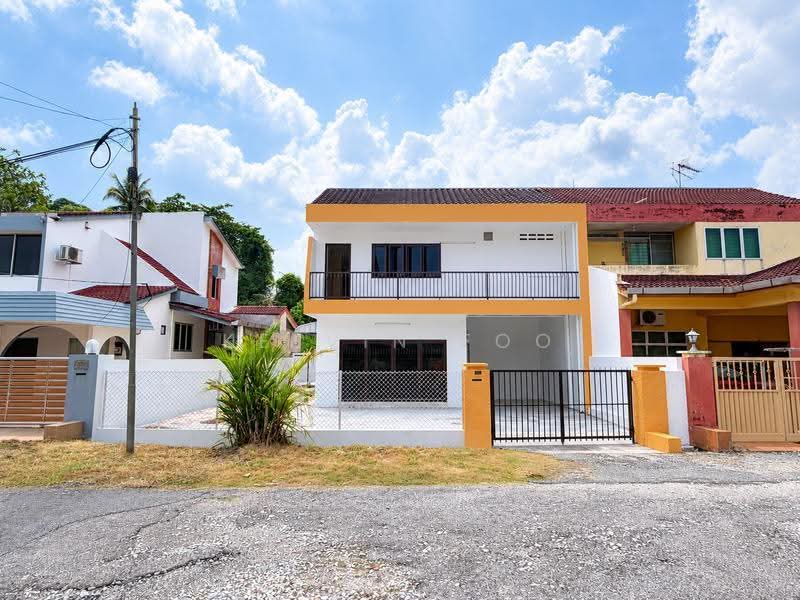 Semi-Detached House for Sale in Taman Rethna (Teluk Intan) - Kelvin Foo - Exterior - PropertyGuru.com.my