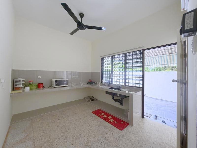 Semi-Detached House for Sale in Taman Rethna (Teluk Intan) - Kelvin Foo - Kitchen - PropertyGuru.com.my