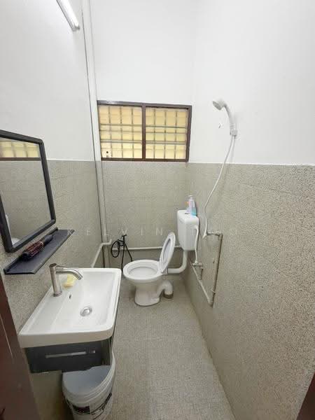 Semi-Detached House for Sale in Taman Rethna (Teluk Intan) - Kelvin Foo - Bathroom - PropertyGuru.com.my