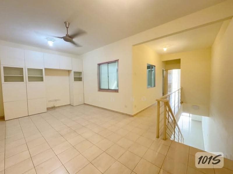 2-storey Terraced House for Sale in Klang (Selangor) - Leon Ng - Living Room - PropertyGuru.com.my