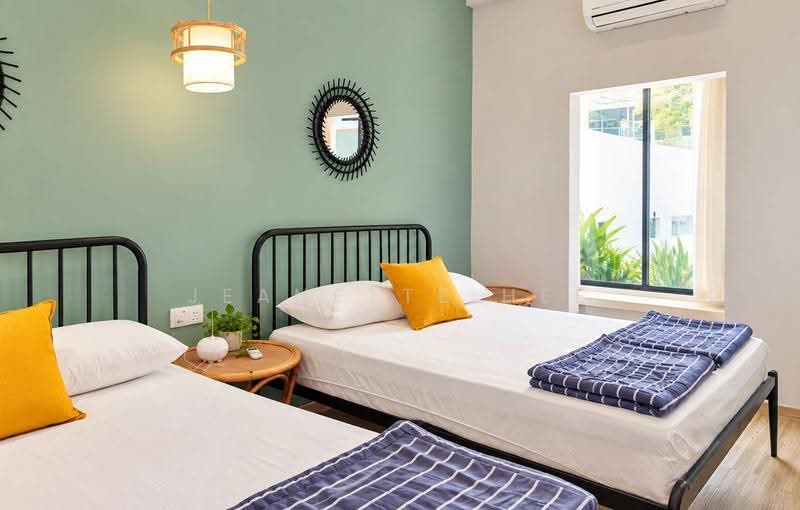 3-storey Terraced House for Rent in Pantai Miami (Batu Ferringhi) - Jeanette Hee - Bedroom - PropertyGuru.com.my