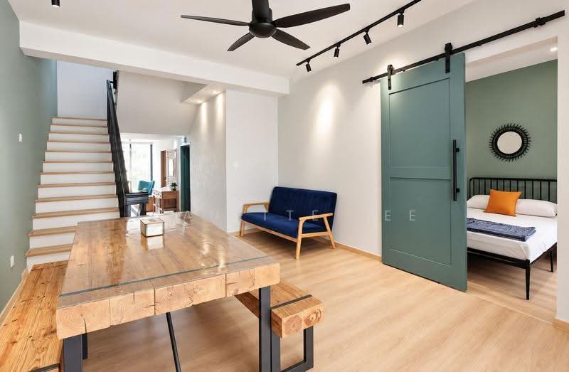3-storey Terraced House for Rent in Pantai Miami (Batu Ferringhi) - Jeanette Hee - Dining Room - PropertyGuru.com.my