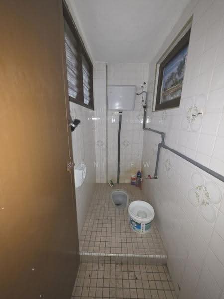 Rumah Teres 1.5-Tingkat untuk Disewa di Batu 9 (Cheras) - Ken Lew - Bathroom - PropertyGuru.com.my
