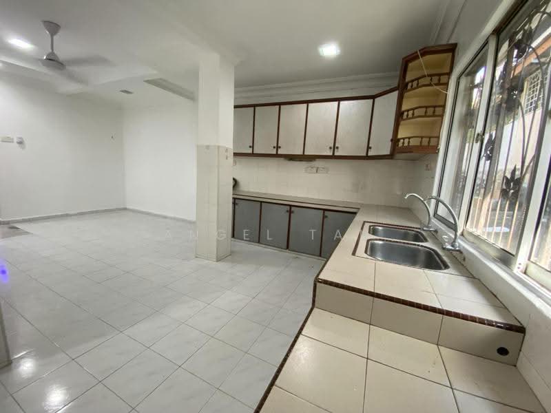 2-storey Terraced House for Sale in BANDAR PUCHONG JAYA (Puchong) - Angel Tan - Kitchen - PropertyGuru.com.my
