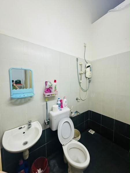 2-storey Terraced House for Rent in Austin Crest (Johor Bahru) - Jack Liew - Bathroom - PropertyGuru.com.my