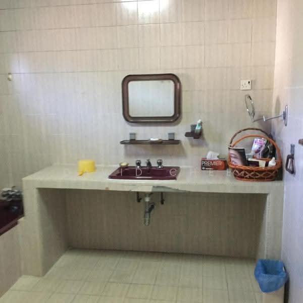 Bungalow House for Sale in Ampang (Kuala Lumpur) - David Chee - Bathroom - PropertyGuru.com.my