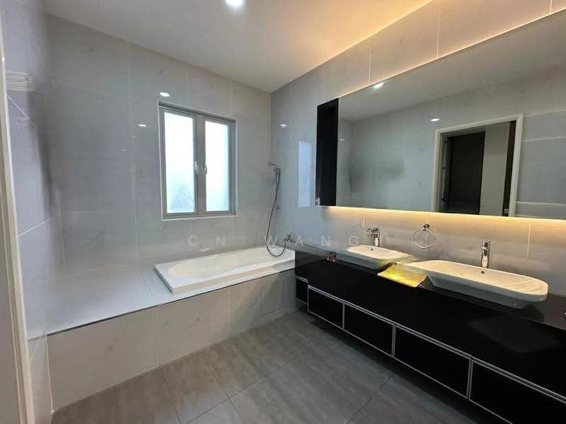 Semi-Detached House for Sale in Taman Ekoflora (Johor Bahru) - CN Wang - Bathroom - PropertyGuru.com.my