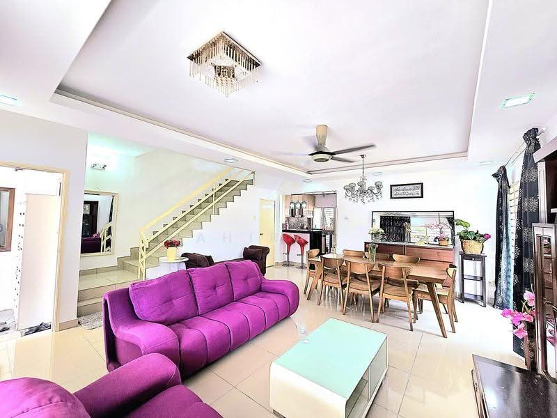2-storey Terraced House for Sale in Bandar Baru Bangi (Selangor) - Mahirah . - Living Room - PropertyGuru.com.my