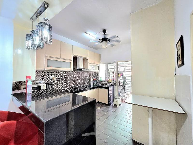 2-storey Terraced House for Sale in Bandar Baru Bangi (Selangor) - Mahirah . - Kitchen - PropertyGuru.com.my