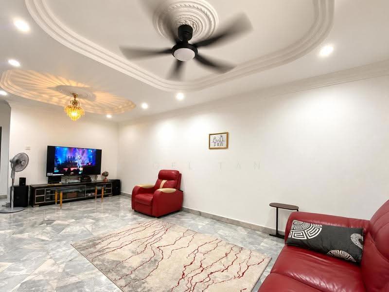 2-storey Terraced House for Sale in BANDAR PUCHONG JAYA (Puchong) - Angel Tan - Living Room - PropertyGuru.com.my