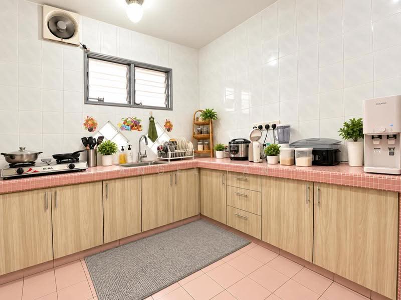 2-storey Terraced House for Sale in BANDAR PUCHONG JAYA (Puchong) - Angel Tan - Kitchen - PropertyGuru.com.my