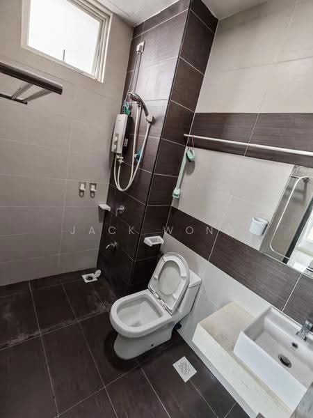 Kondominium untuk Dijual di M Condominium @ Larkin - Jack Wong - Bathroom - PropertyGuru.com.my