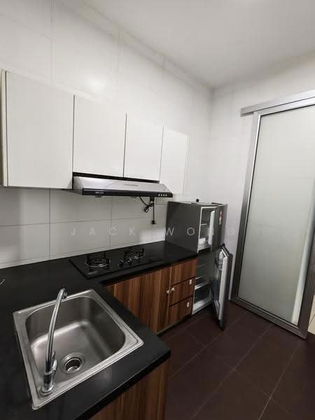 Kondominium untuk Dijual di M Condominium @ Larkin - Jack Wong - Kitchen - PropertyGuru.com.my