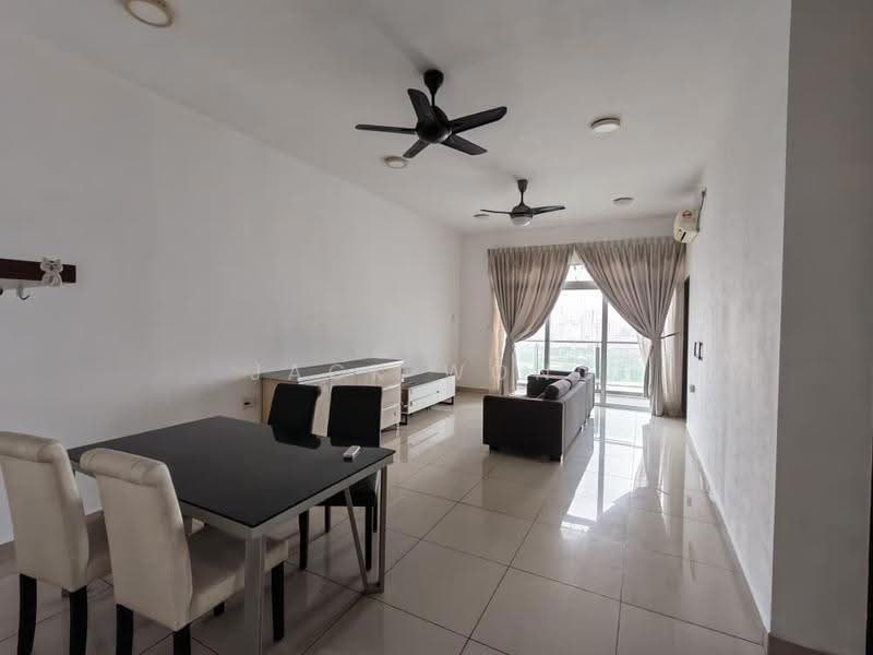 Kondominium untuk Dijual di M Condominium @ Larkin - Jack Wong - Living Room - PropertyGuru.com.my