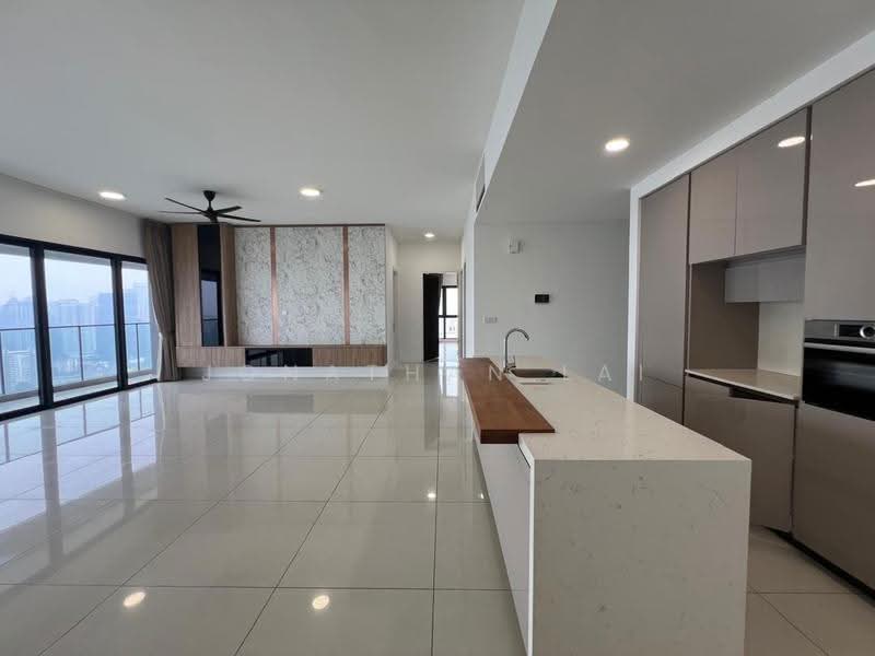 Kondominium untuk Dijual di Setia Sky Seputeh - Jonathan Lai - Living Room - PropertyGuru.com.my