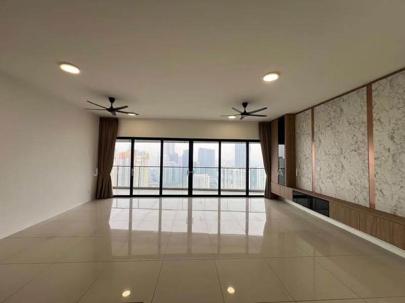Kondominium untuk Dijual di Setia Sky Seputeh - Jonathan Lai - Living Room - PropertyGuru.com.my