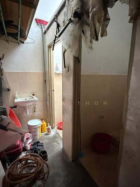 Shop for Sale in Taman Nusantara (Iskandar Puteri (Nusajaya)) - Jovia Thoh - Bathroom - PropertyGuru.com.my