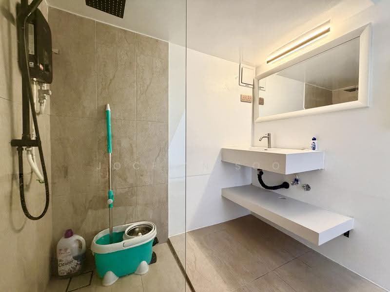 Rumah Berkembar untuk Disewa di Taman Overseas Union (Taman Oug) (Jalan Klang Lama (Old Klang Road)) - Jocelyn Soo - Bathroom - PropertyGuru.com.my