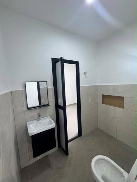 Bungalow House untuk Dijual di Taman Markisah (Bukit Mertajam) - Janes Lee - Bathroom - PropertyGuru.com.my