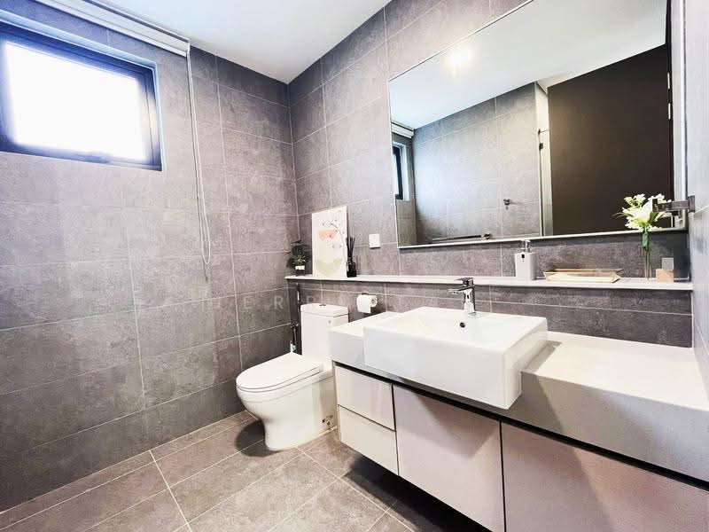 Kondominium untuk Disewa di Muze @ PICC - Jerry Tan - Bathroom - PropertyGuru.com.my