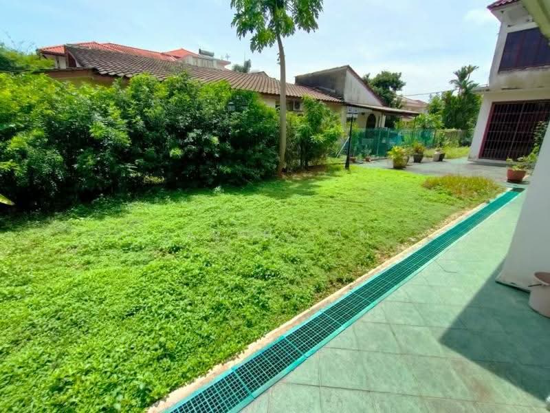 Bungalow House for Sale in SS3 (Petaling Jaya) - Sarah Tan - Exterior - PropertyGuru.com.my