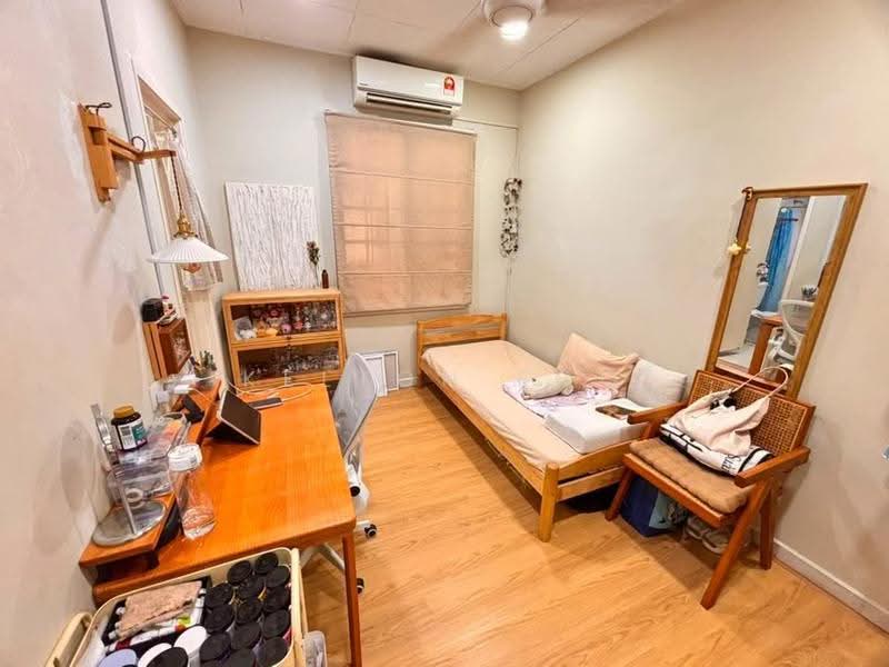 Bungalow House for Sale in Kota Emerald (Rawang) - Kelton Foo - Bedroom - PropertyGuru.com.my