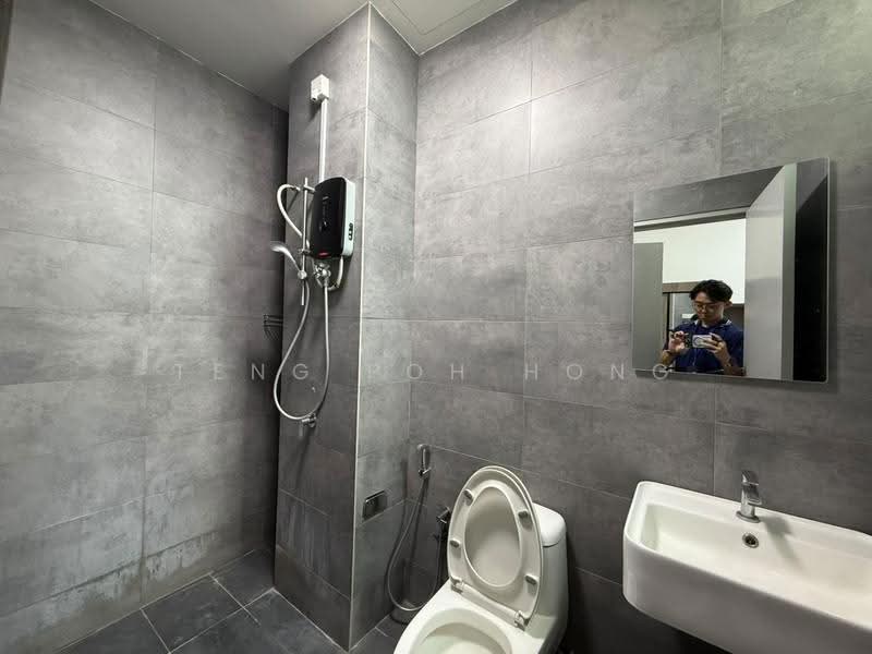 Kondominium untuk Disewa di Verando Residence - Teng Poh Hong - Bathroom - PropertyGuru.com.my