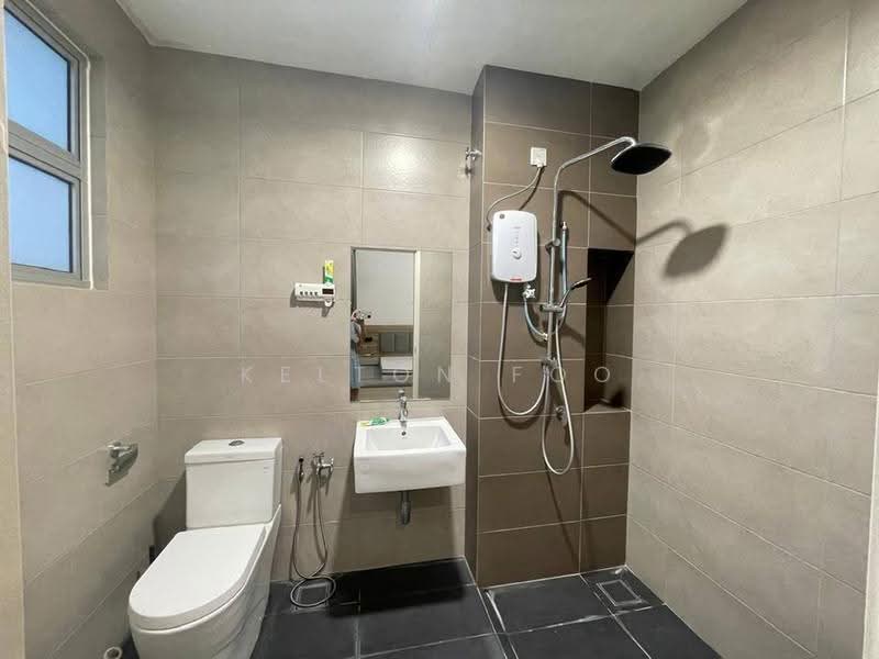 Rumah Teres untuk Dijual di Kota Emerald (Rawang) - Kelton Foo - Bathroom - PropertyGuru.com.my