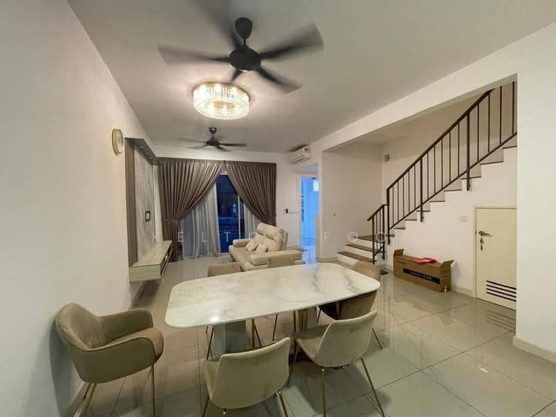 Rumah Teres untuk Dijual di Kota Emerald (Rawang) - Kelton Foo - Living Room - PropertyGuru.com.my