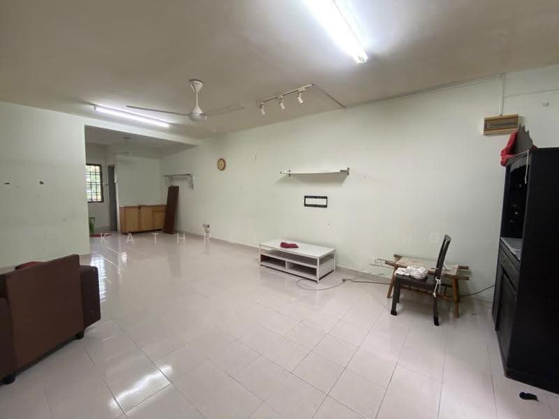 Rumah Teres 2-Tingkat untuk Disewa di Taman Bukit Permata (Selayang) - Kathreen Thang - Living Room - PropertyGuru.com.my