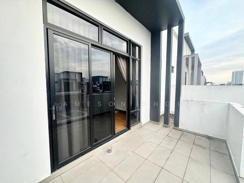 Rumah Kluster untuk Dijual di Bukit Indah (Iskandar Puteri (Nusajaya)) - Jameson Choo - Balcony - PropertyGuru.com.my