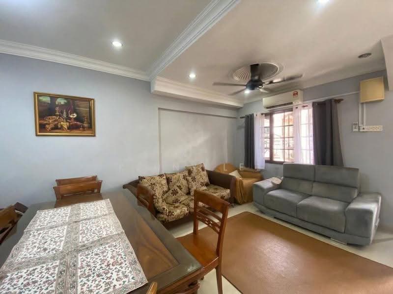Rumah Teres 2-Tingkat untuk Dijual di Wangsa Melawati (Wangsa Maju) - Kenny Lee - Living Room - PropertyGuru.com.my